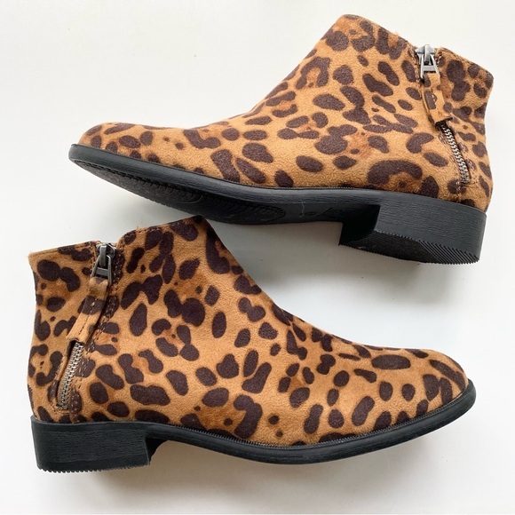NWOT Time & Tru Suede Leopard Ankle Boots 7.5 - Picture 1 of 7